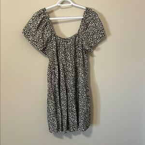 Old Navy Short Sleeve Tiered Mini Dress NWT Boho Cottagecore Resort Wear Size S